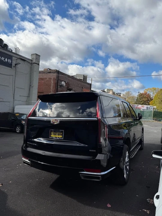 2023 Cadillac Escalade 5th Gen - Image 3 of 15