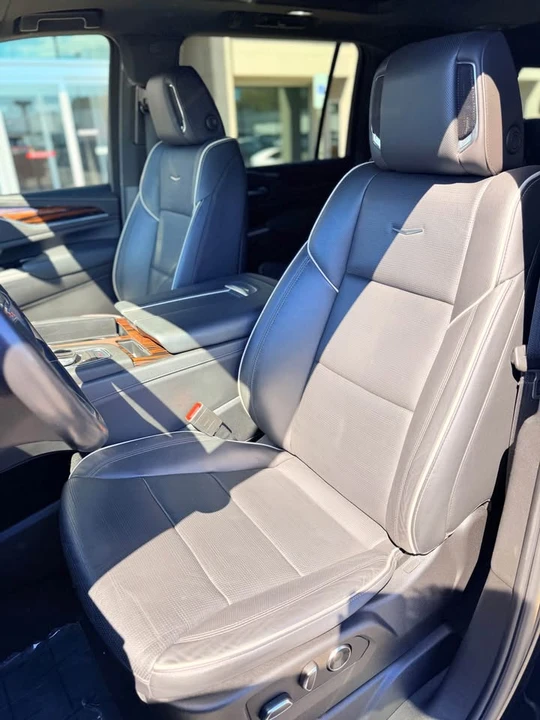 2023 Cadillac Escalade 5th Gen - Image 15 of 20
