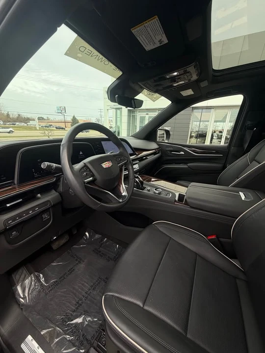 2023 Cadillac Escalade 5th Gen - Image 5 of 7