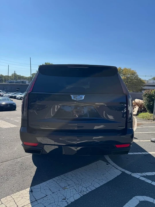 2023 Cadillac Escalade 5th Gen - Image 4 of 19