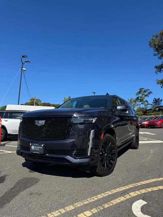 2023 Cadillac Escalade 5th Gen - Image 2 of 19