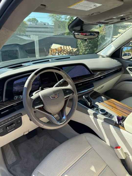 2023 Cadillac Escalade 5th Gen - Image 11 of 19