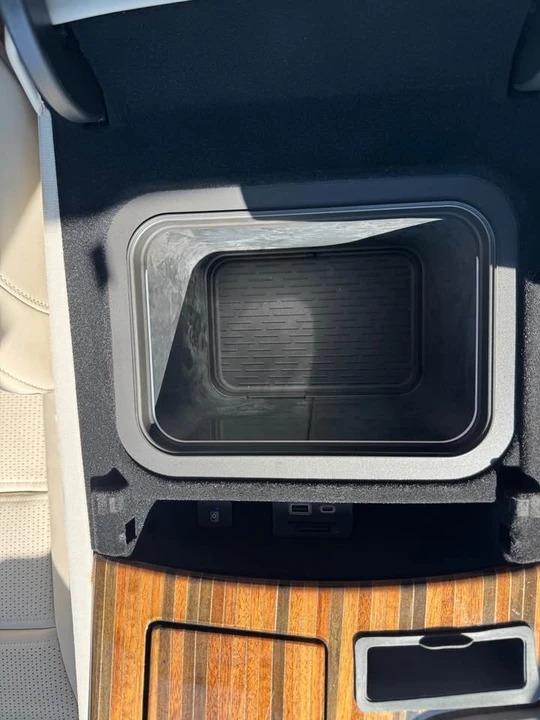 2023 Cadillac Escalade 5th Gen - Image 13 of 19