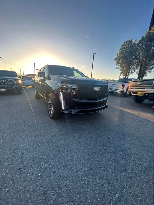 2023 Cadillac Escalade 5th Gen - Image 2 of 16