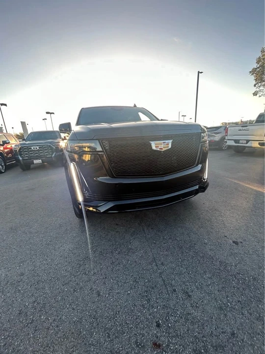 2023 Cadillac Escalade 5th Gen - Image 3 of 16