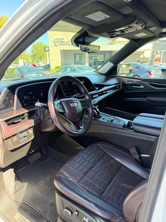 2023 Cadillac Escalade 5th Gen - Image 9 of 19