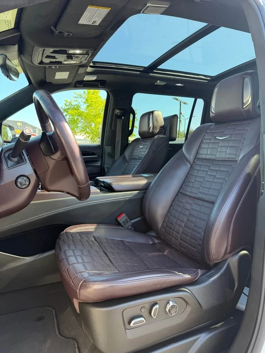 2023 Cadillac Escalade 5th Gen - Image 10 of 19