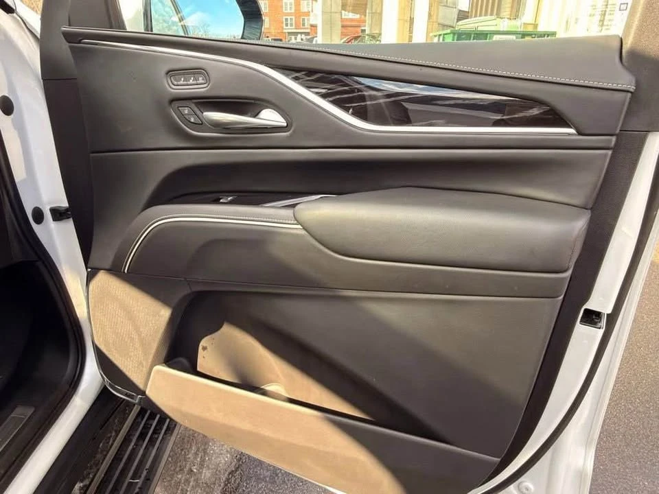 2023 Cadillac Escalade-V 5th Gen - Image 14 of 20