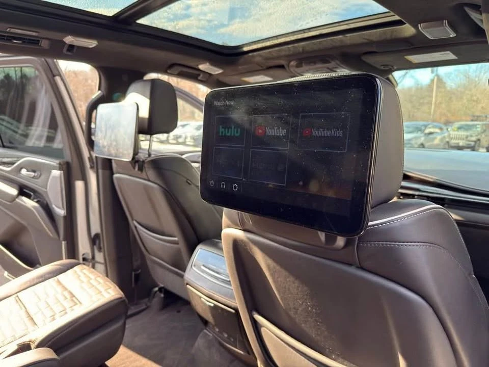 2023 Cadillac Escalade-V 5th Gen - Image 16 of 20