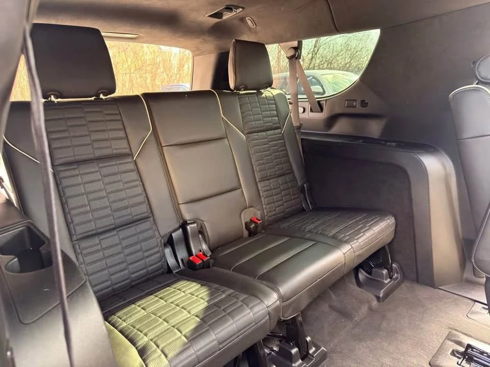 2023 Cadillac Escalade-V 5th Gen - Image 18 of 20