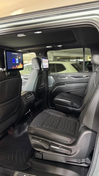 2023 Cadillac Escalade-V 5th Gen - Image 5 of 6