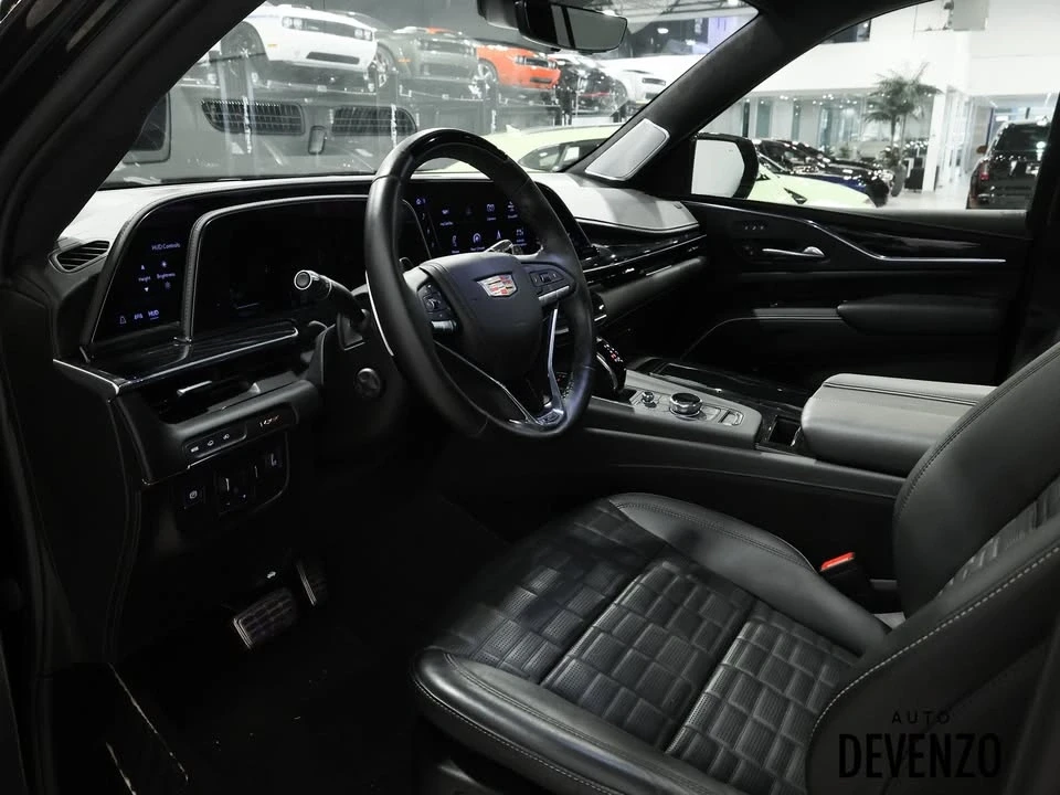 2023 Cadillac Escalade-V 5th Gen - Image 13 of 19