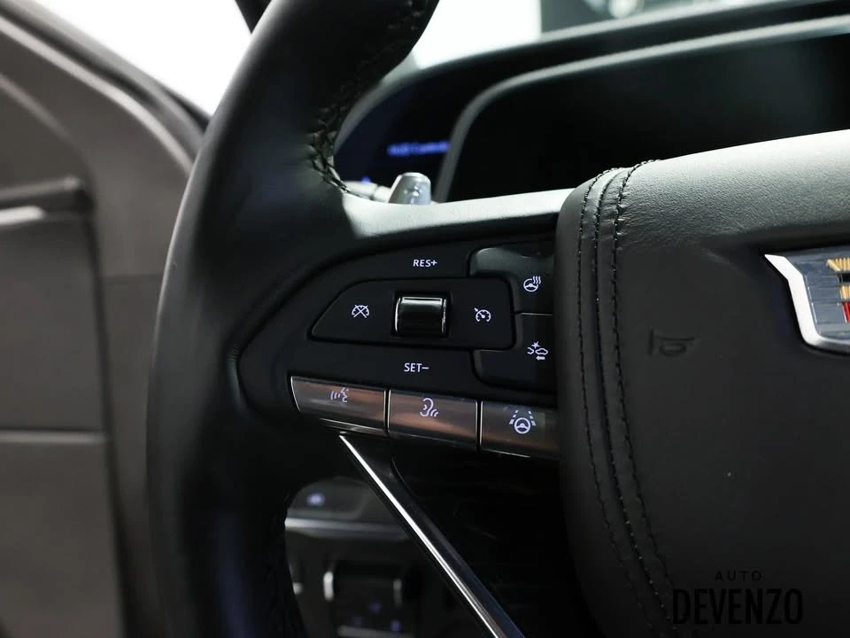 2023 Cadillac Escalade-V 5th Gen - Image 16 of 19