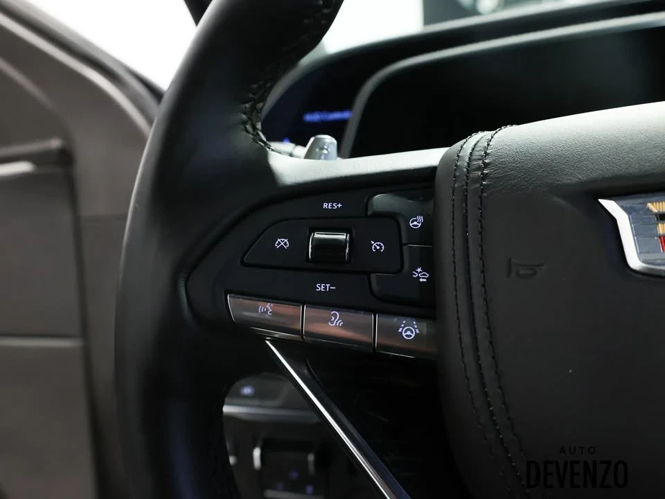 2023 Cadillac Escalade-V 5th Gen - Image 17 of 20