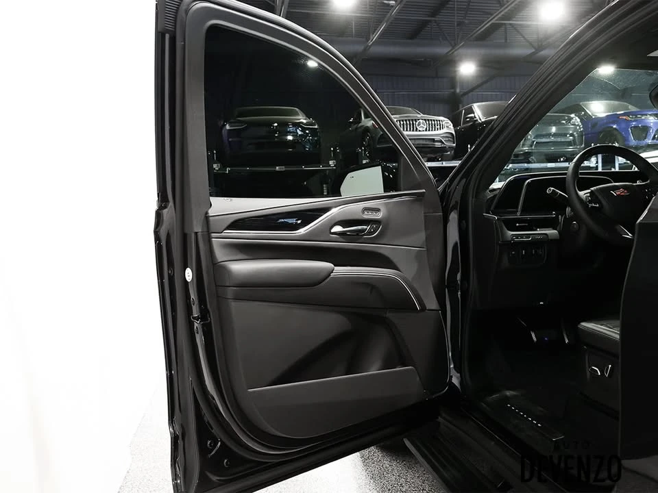 2023 Cadillac Escalade-V 5th Gen - Image 11 of 17