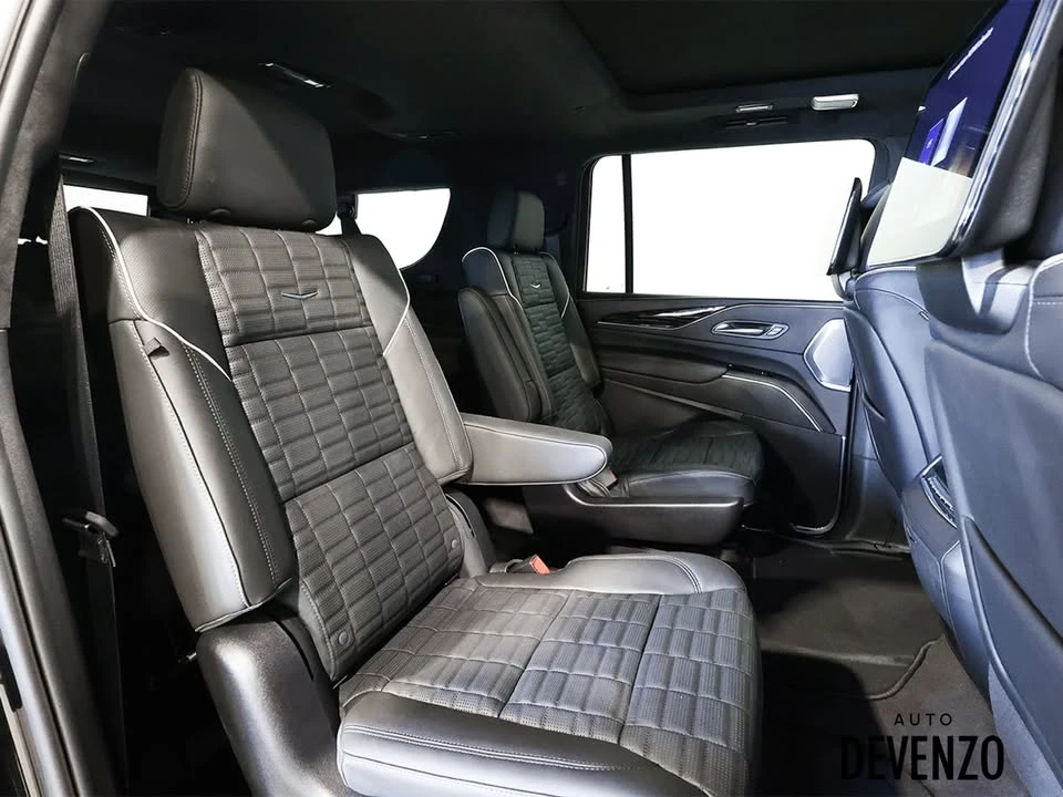 2023 Cadillac Escalade-V 5th Gen - Image 9 of 17