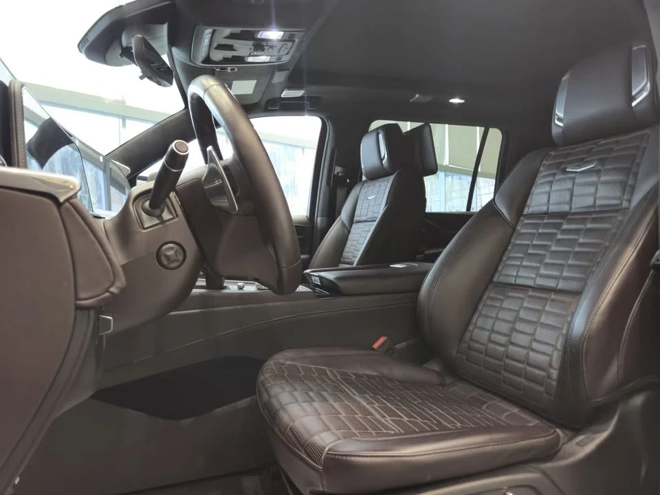 2023 Cadillac Escalade-V 5th Gen - Image 19 of 20