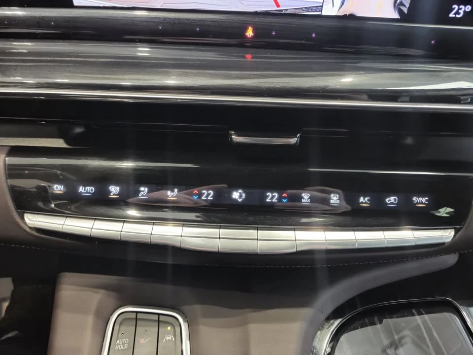 2023 Cadillac Escalade-V 5th Gen - Image 16 of 20