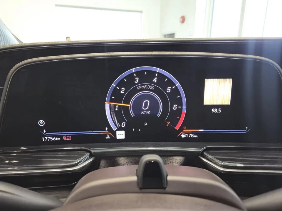 2023 Cadillac Escalade-V 5th Gen - Image 12 of 20