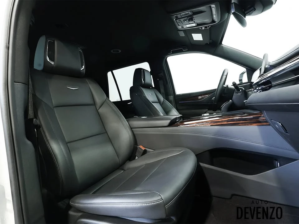 2023 Cadillac Escalade 5th Gen - Image 5 of 17