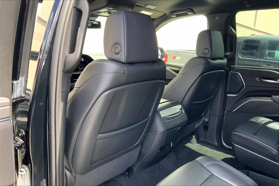 2023 Cadillac Escalade 5th Gen - Image 9 of 9