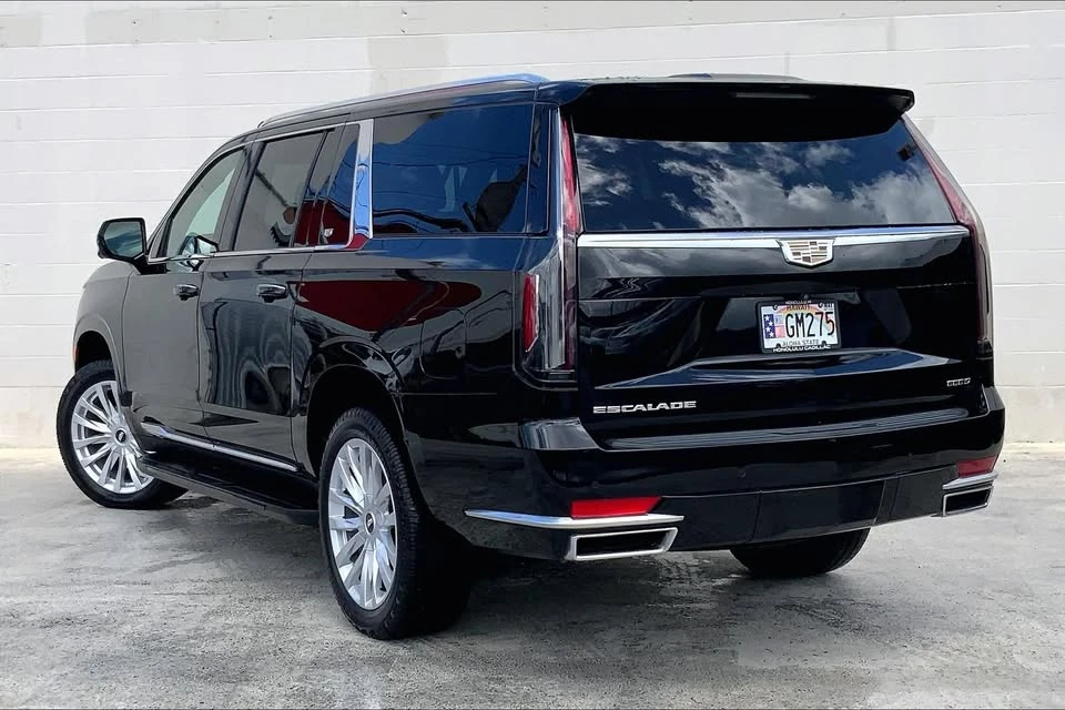 2023 Cadillac Escalade 5th Gen - Image 4 of 9