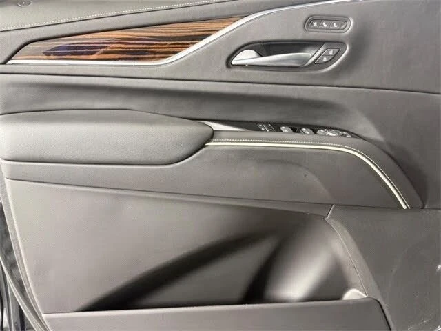 2023 Cadillac Escalade 5th Gen - Image 16 of 19