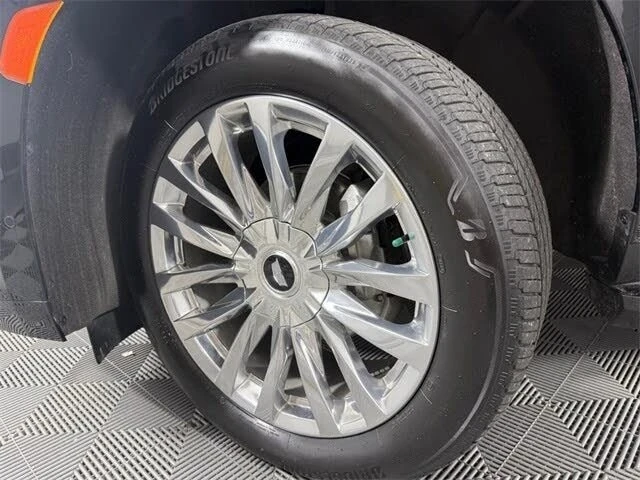 2023 Cadillac Escalade 5th Gen - Image 12 of 19