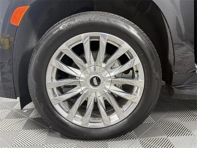 2023 Cadillac Escalade 5th Gen - Image 11 of 19