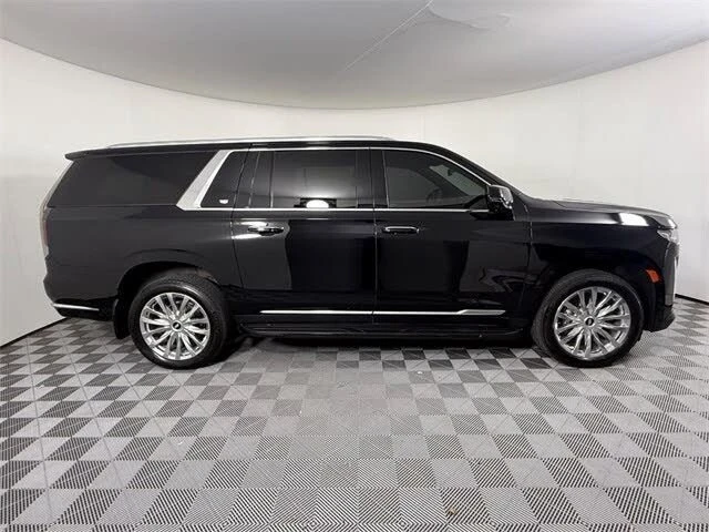 2023 Cadillac Escalade 5th Gen - Image 2 of 19