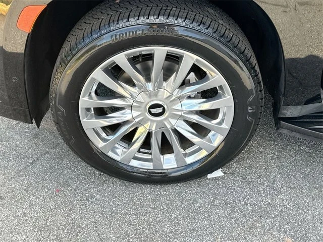 2023 Cadillac Escalade 5th Gen - Image 11 of 20