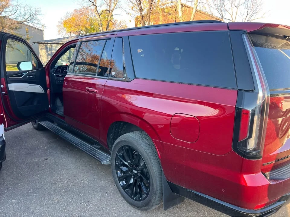 2023 Cadillac Escalade 5th Gen - Image 5 of 17