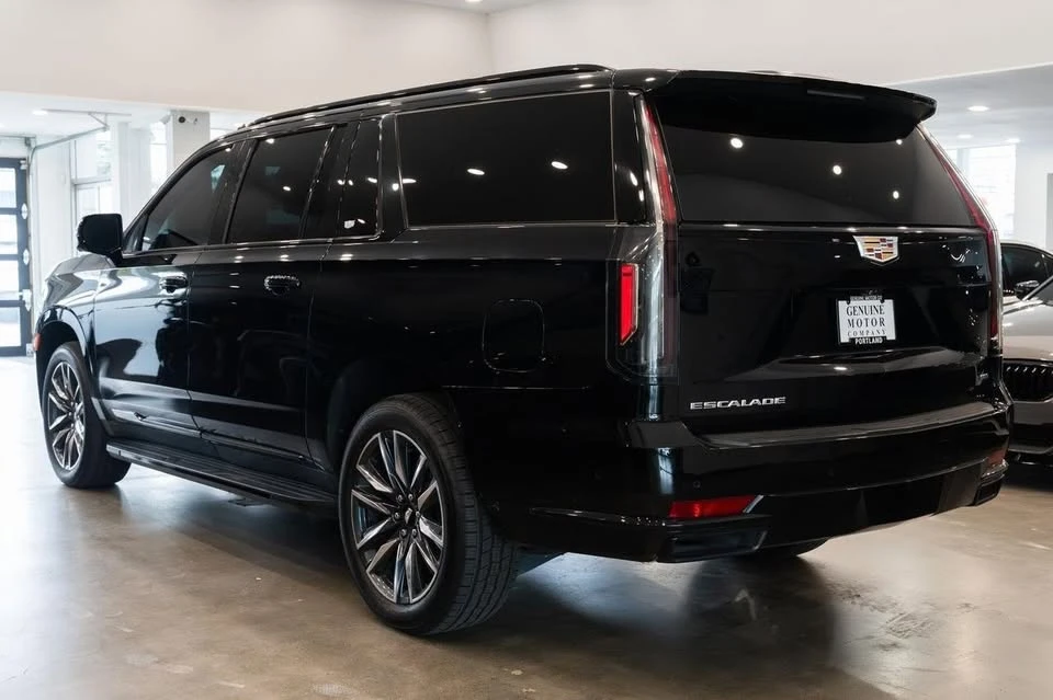 2023 Cadillac Escalade 5th Gen - Image 6 of 13