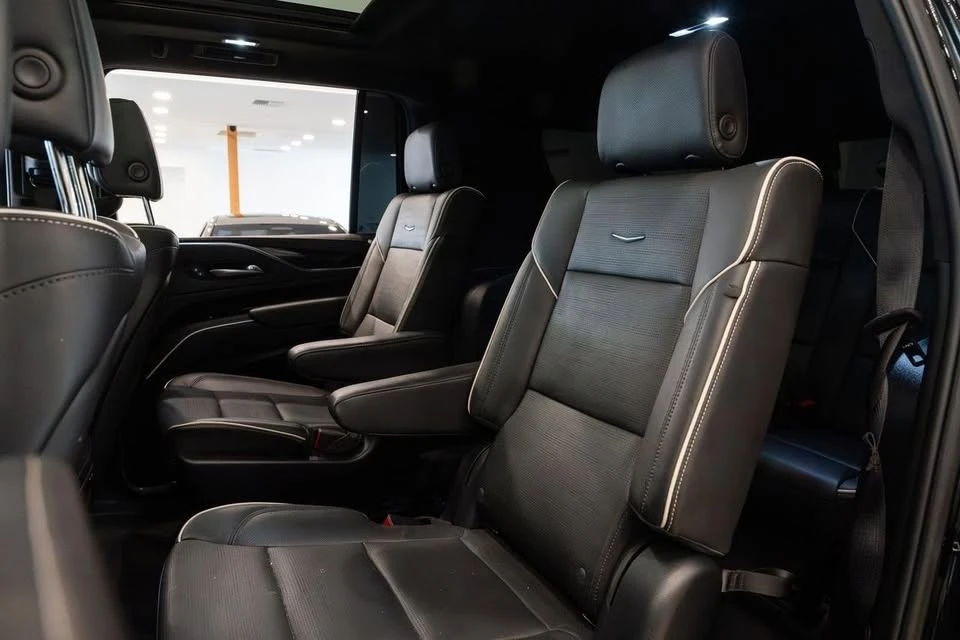 2023 Cadillac Escalade 5th Gen - Image 9 of 13
