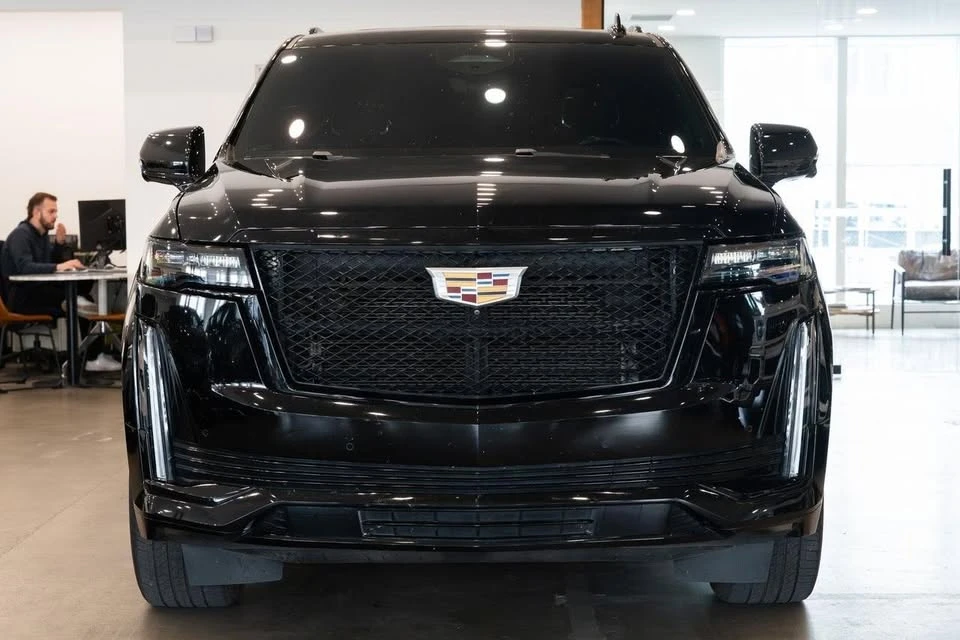 2023 Cadillac Escalade 5th Gen - Image 2 of 13