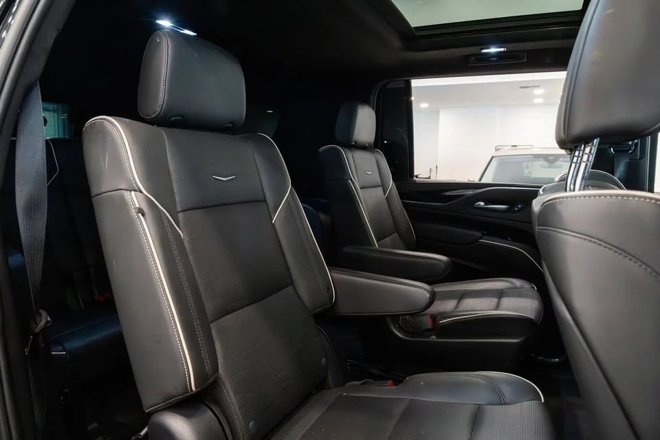 2023 Cadillac Escalade 5th Gen - Image 11 of 13