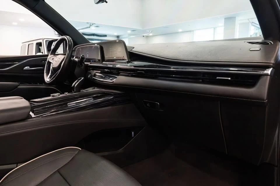 2023 Cadillac Escalade 5th Gen - Image 13 of 13