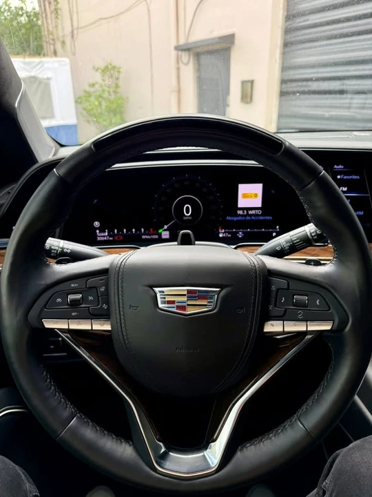 2023 Cadillac Escalade 5th Gen - Image 2 of 9