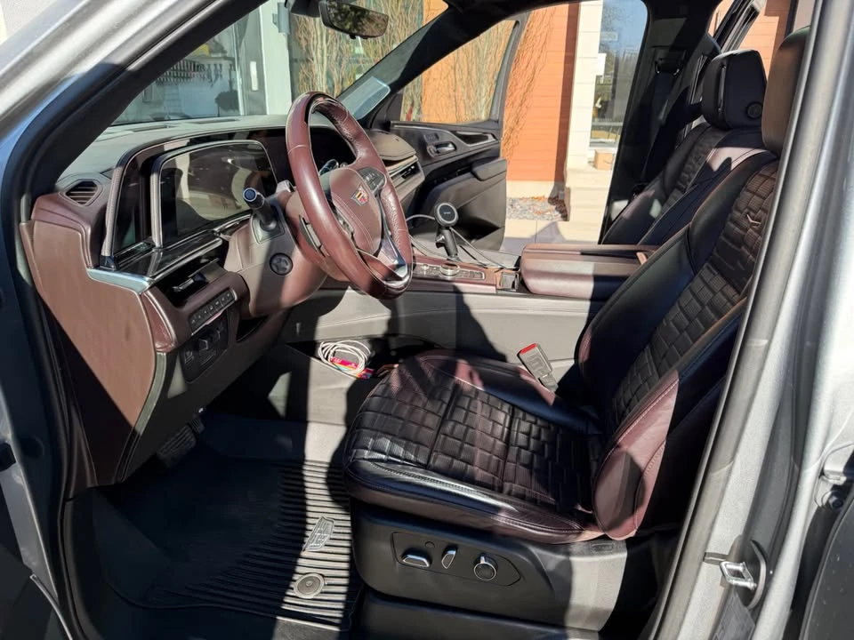 2023 Cadillac Escalade 5th Gen - Image 4 of 12