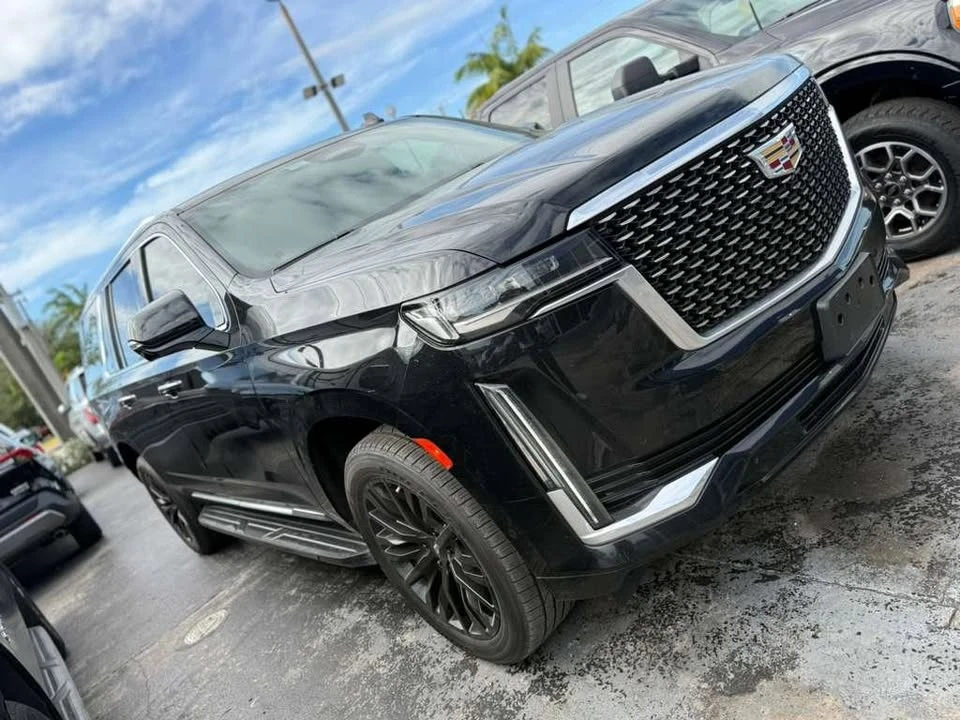 2023 Cadillac Escalade 5th Gen - Image 12 of 18