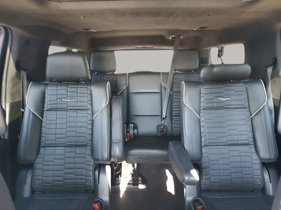 2023 Cadillac Escalade-V 5th Gen - Image 9 of 10