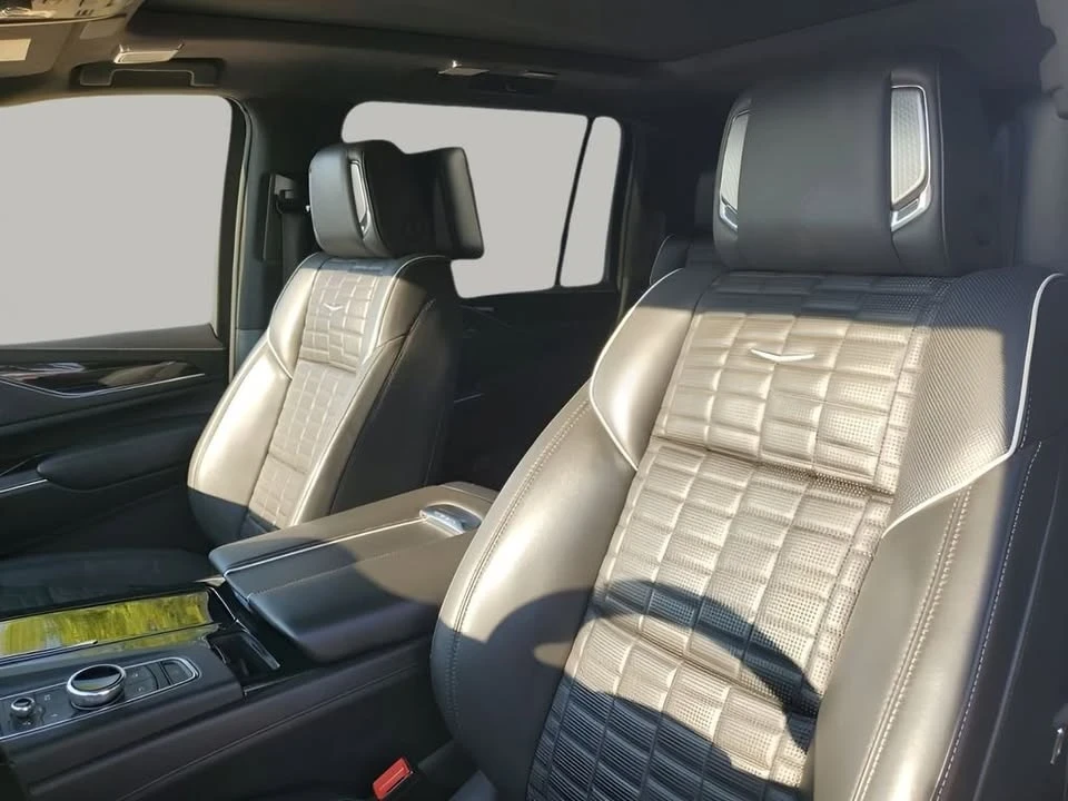 2023 Cadillac Escalade-V 5th Gen - Image 5 of 10