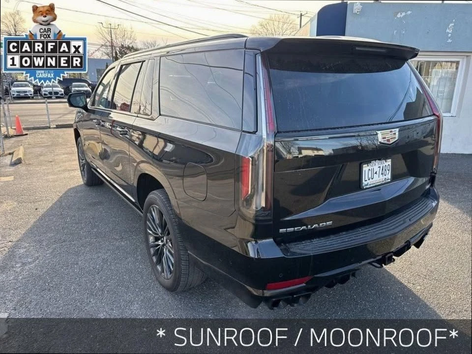 2023 Cadillac Escalade-V 5th Gen - Image 9 of 20