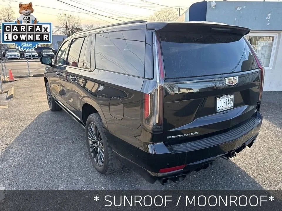 2023 Cadillac Escalade-V 5th Gen - Image 10 of 20