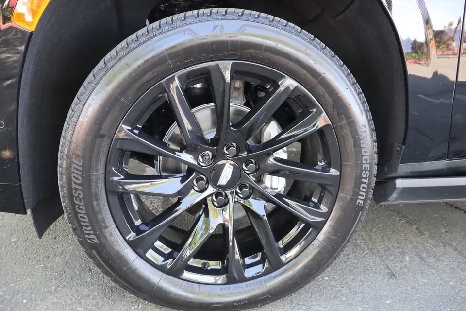 2023 Cadillac Escalade 5th Gen - Image 17 of 20