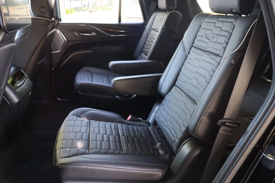 2023 Cadillac Escalade 5th Gen - Image 15 of 20