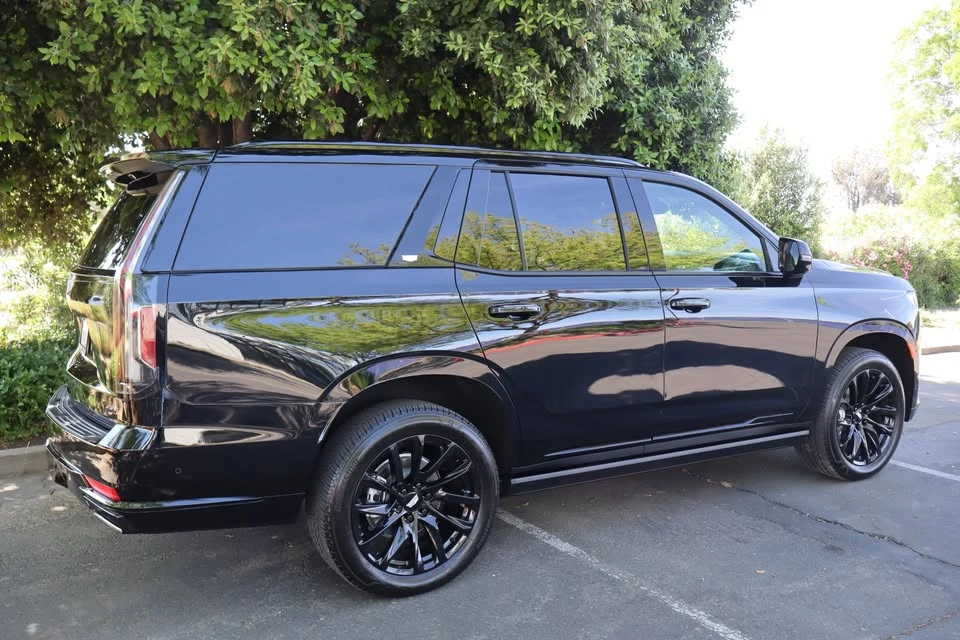 2023 Cadillac Escalade 5th Gen - Image 2 of 20