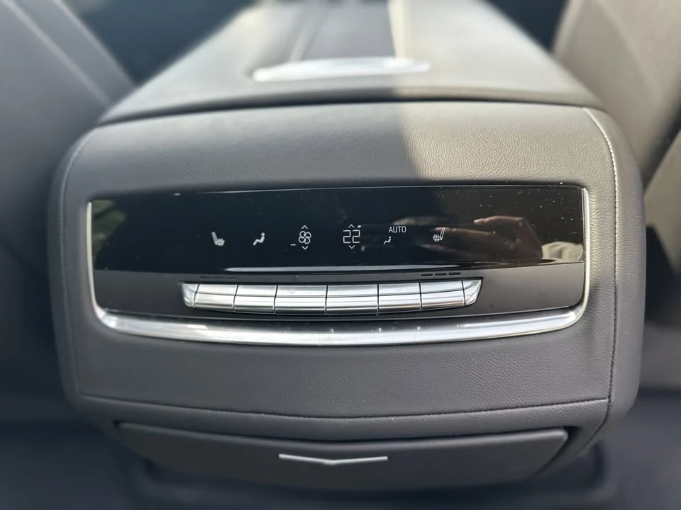 2023 Cadillac Escalade 5th Gen - Image 17 of 20