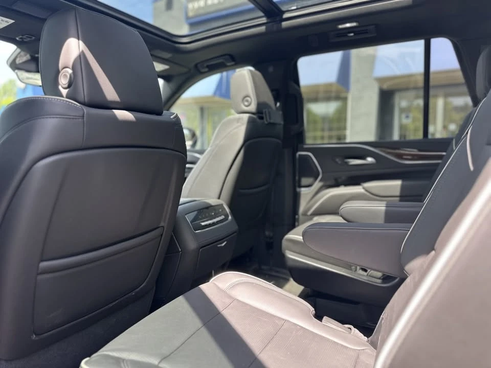 2023 Cadillac Escalade 5th Gen - Image 13 of 20