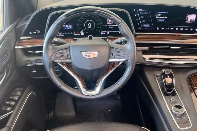 2023 Cadillac Escalade 5th Gen - Image 15 of 18